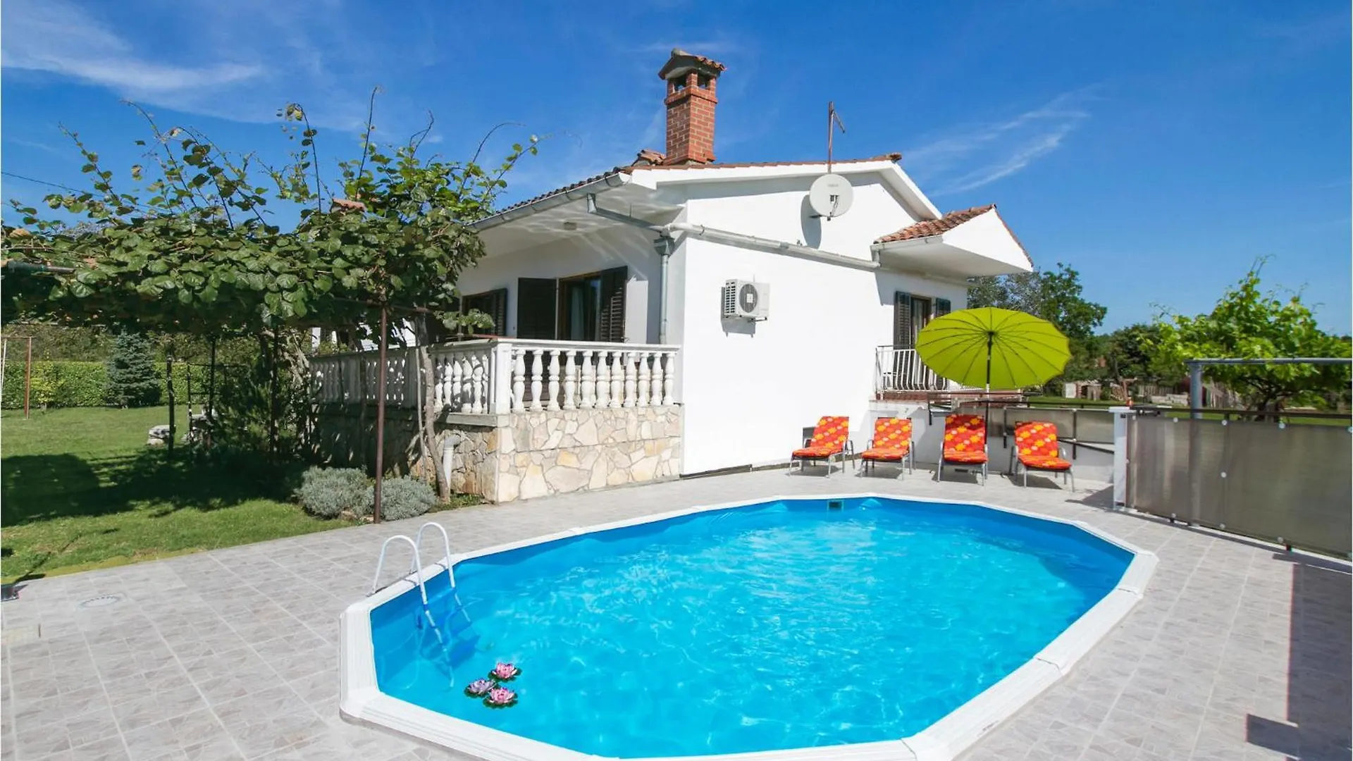 3 Bedroom Beautiful Home In Nedescina Ruzici