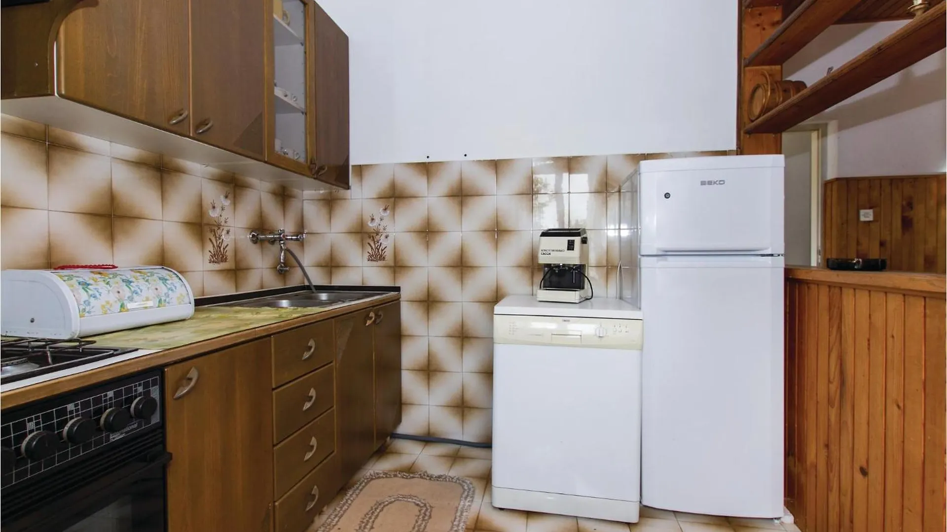 Holiday home 3 Bedroom Beautiful Home In Nedescina Ruzici