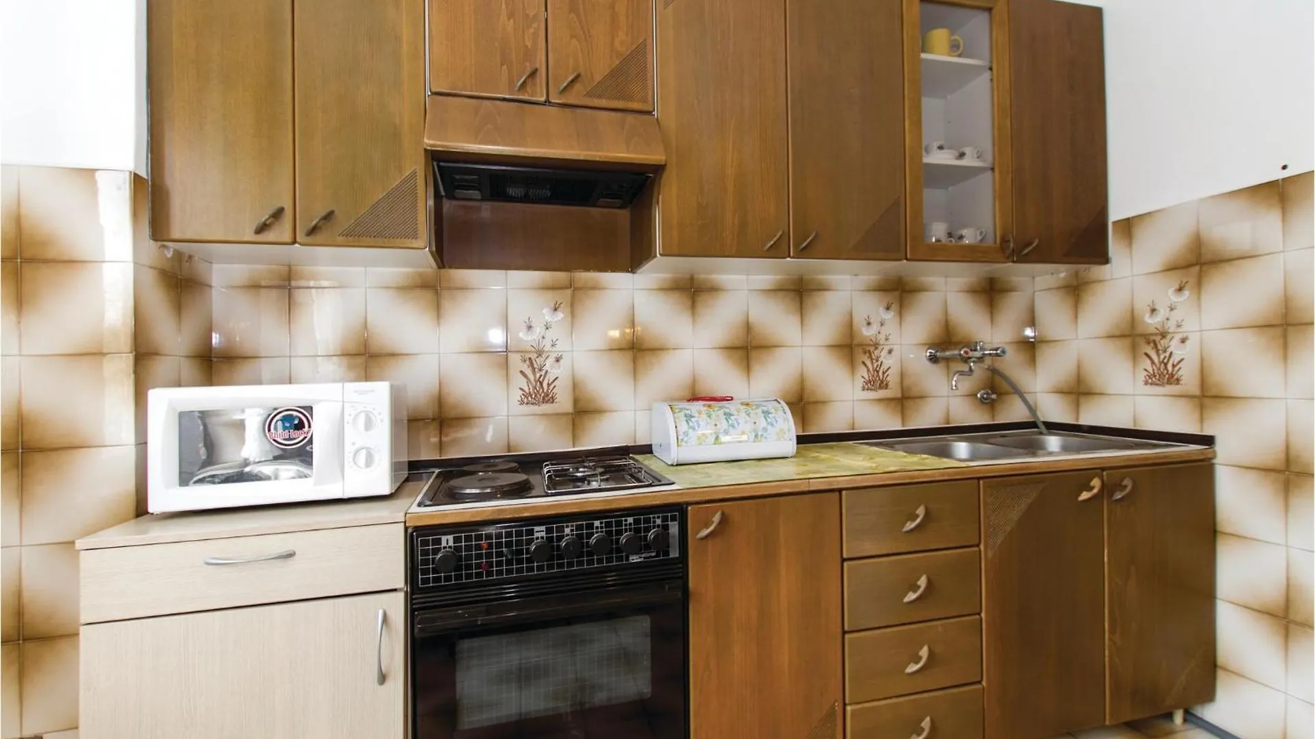 3 Bedroom Beautiful Home In Nedescina Hırvatistan