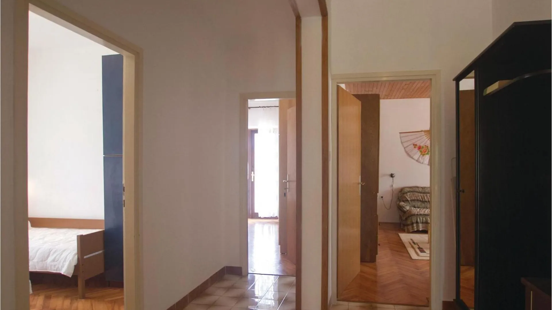 3 Bedroom Beautiful Home In Nedescina Ruzici  0*, Ruzici (Sveta Nedelja)