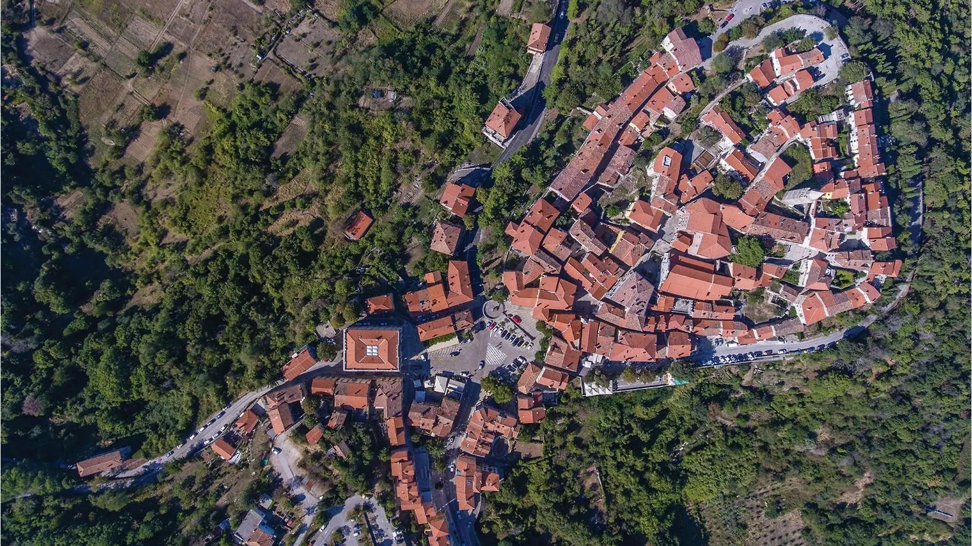 3 Bedroom Beautiful Home In Nedescina Ruzici
